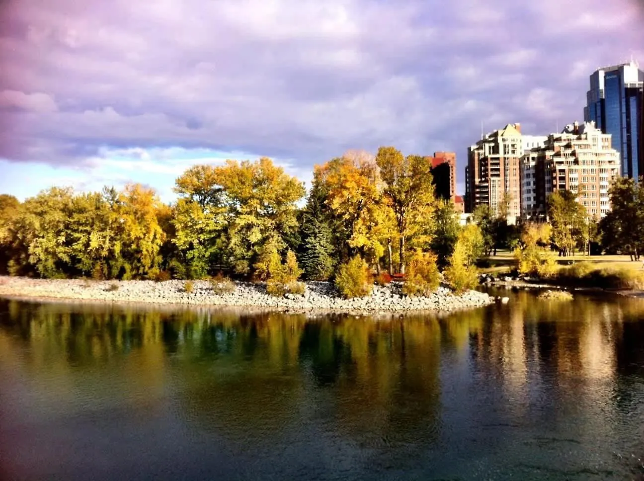 Villa New! Large Family 4Br W Kid'S Play Den, Yard - Free Banff Pass, Bbq, Netflix, Parking & Wine! YYC