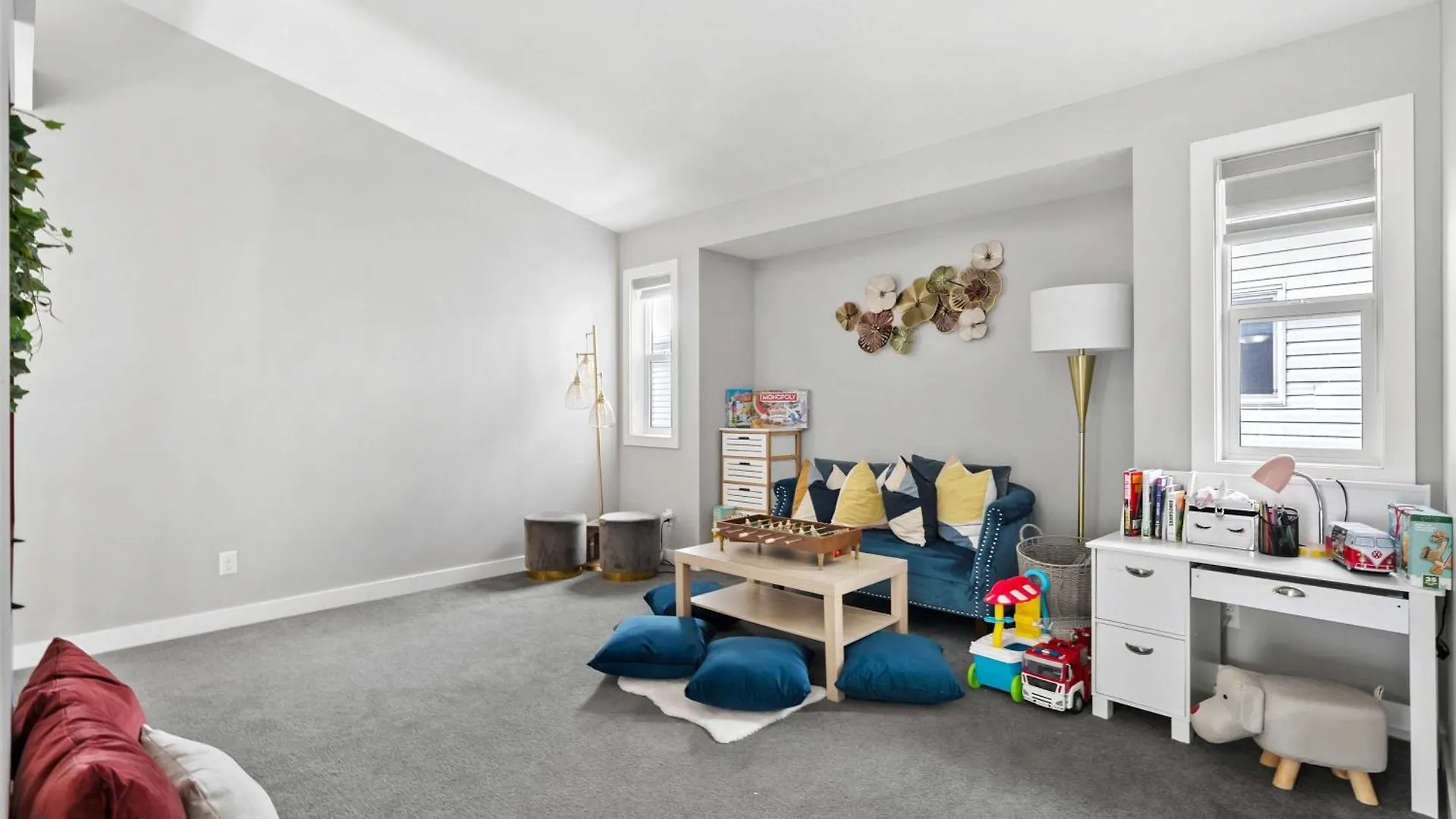 Сasa de vacaciones Villa New! Large Family 4Br W Kid'S Play Den, Yard - Free Banff Pass, Bbq, Netflix, Parking & Wine! YYC